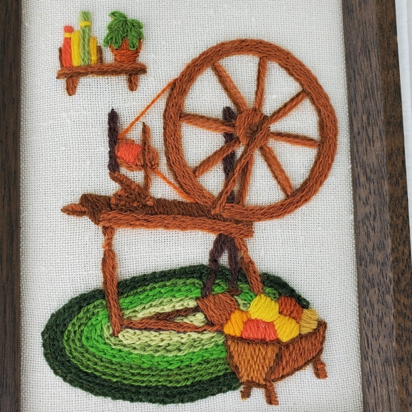 Embroidered Spinning Wheel Crewel Work 8x6 Framed Handmade Needlepoint Vintage - Picture 3 of 7